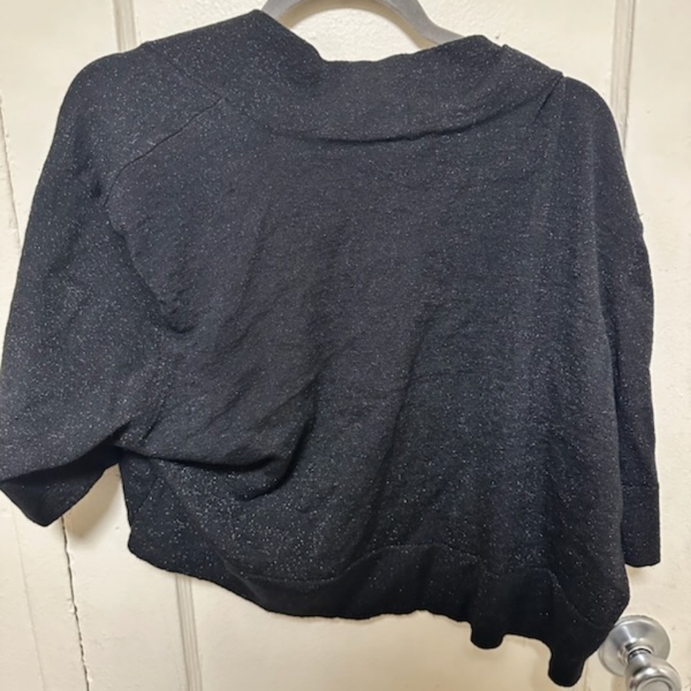 252 Torrid sz 4 sweater - Picture 2 of 3